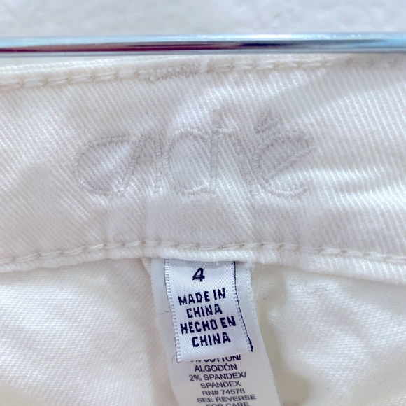 Cache Straight Leg White Jeans - Size 4 - Picture 3 of 4